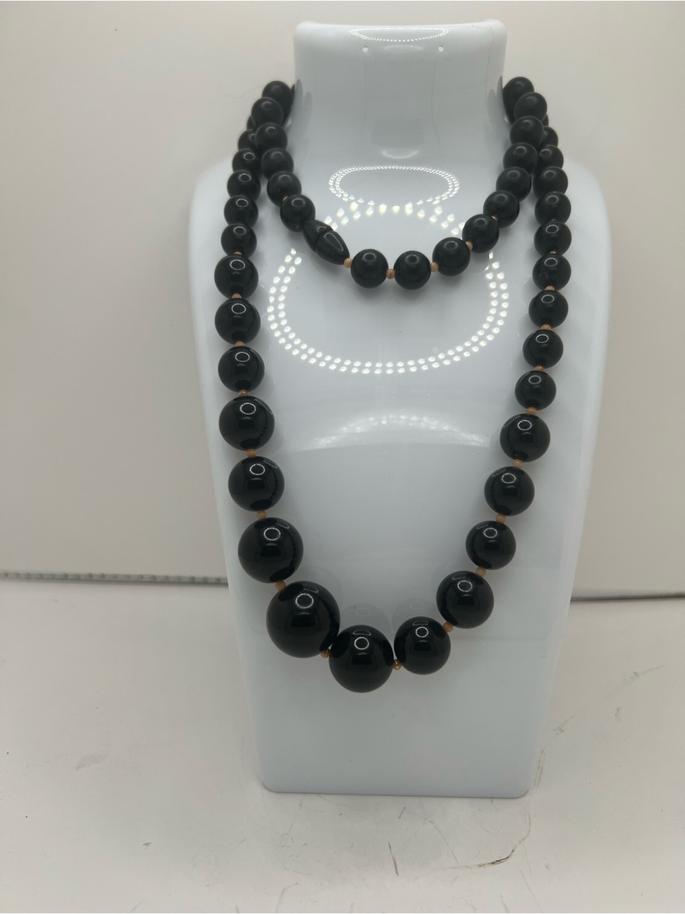 Elegant Black Bead Necklace โ Timeless Statement Strand